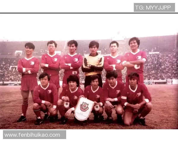 怀旧足球传奇高清壁纸尽享昔日明星风采与经典瞬间