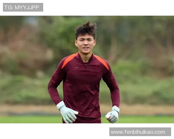 央视独家采访泰国足球明星揭秘其职业生涯与未来发展规划